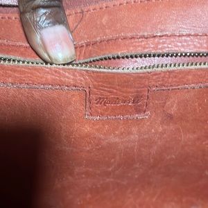 The Medium Transport Tote